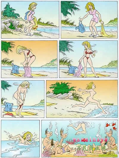 偷窥美女裸泳